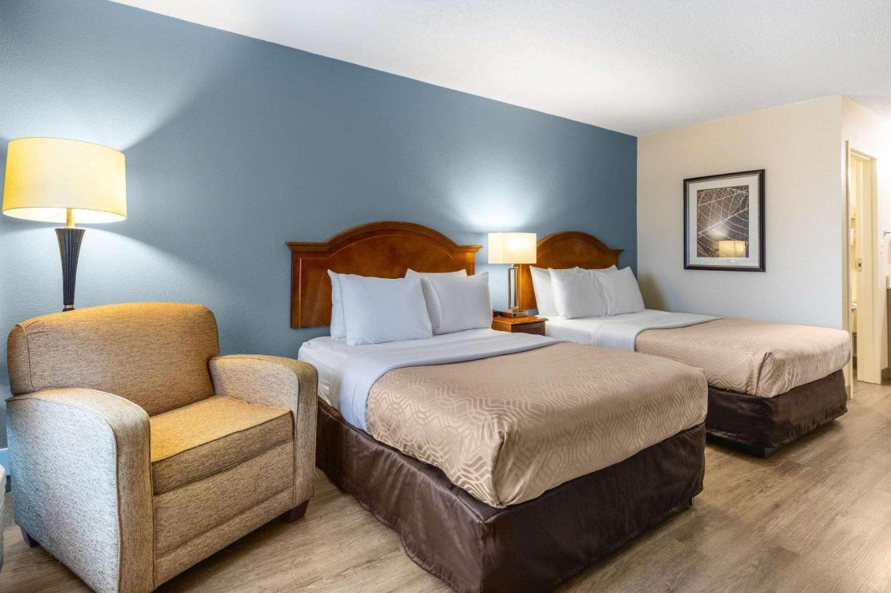 Hotel Econo *