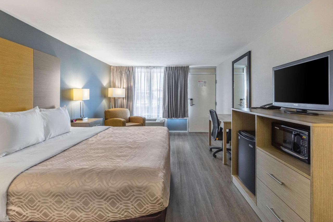 Hotel Econo *